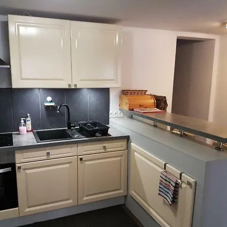 Les Colombages Apartment